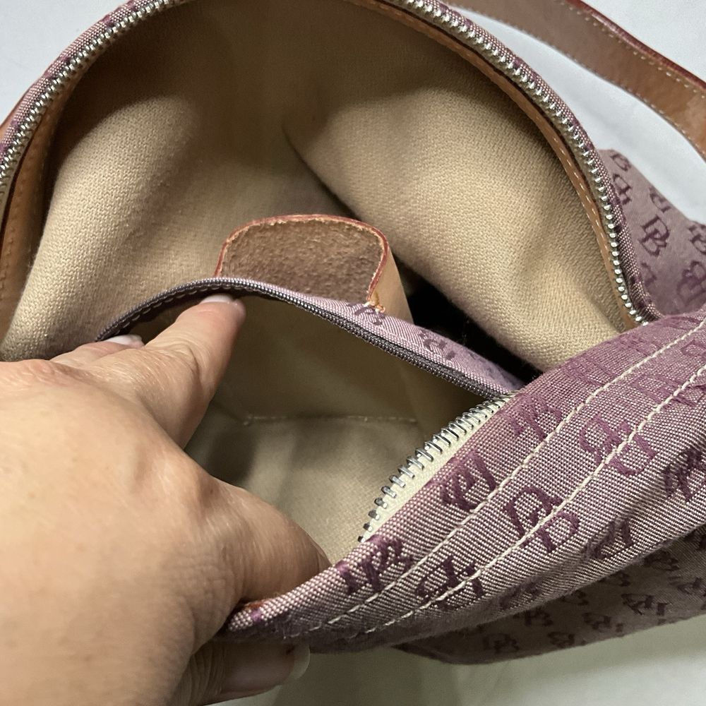 Dooney & Bourke Shoulder Bag Hobo Purse Signature Logo Canvas DB Leather Satchel - Picture 11 of 14